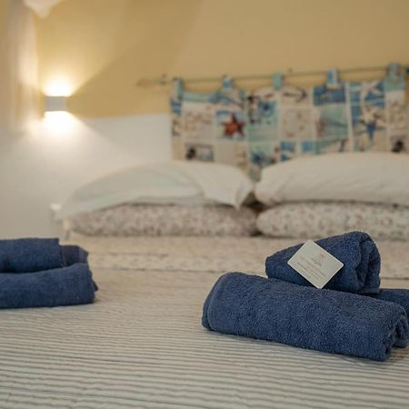 Il Faro 17 Bed & Breakfast Таранто Екстериор снимка
