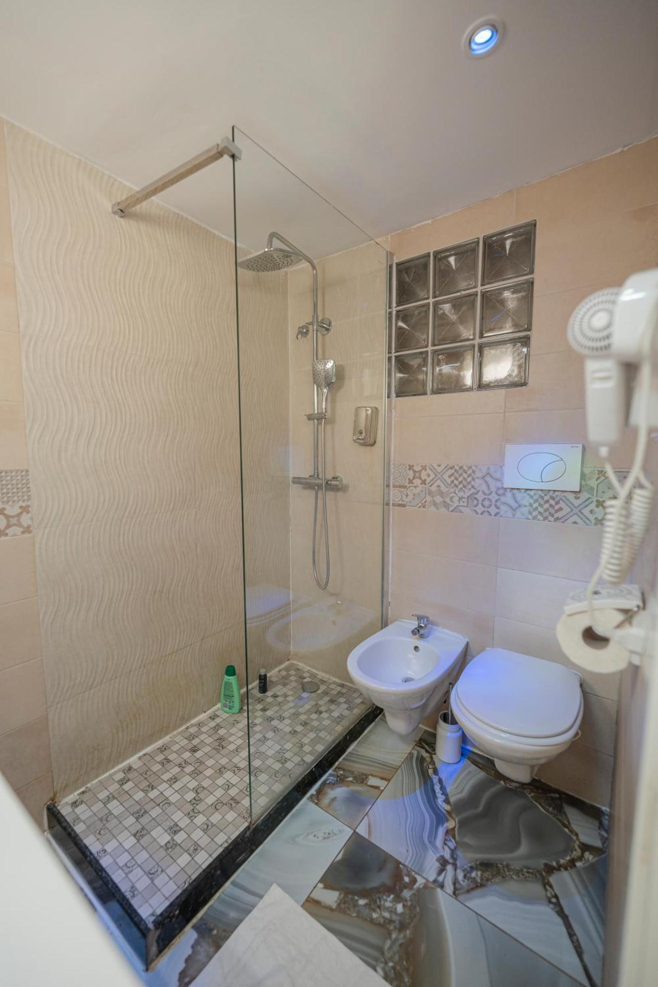 Il Faro 17 Bed & Breakfast Таранто Екстериор снимка